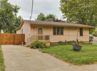 119 Greenfield Pkwy, Des Moines, IA 50320