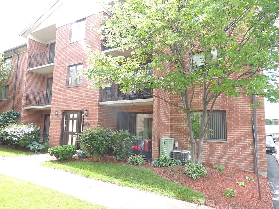 1st image of 8432 W Catalpa Ave Unit 502