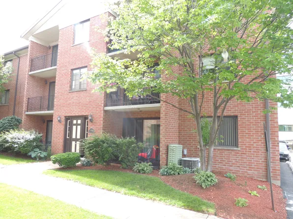 8432 W Catalpa Ave Unit 502, Chicago, IL 60656
