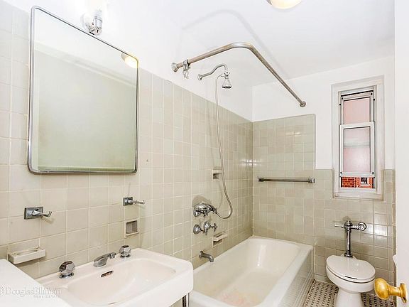 2nd image of 170 E 77th St APT 9E