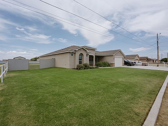3rd image of 4005 Cowboys Country Rd