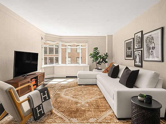 3rd image of 65 E 76th St APT 6C