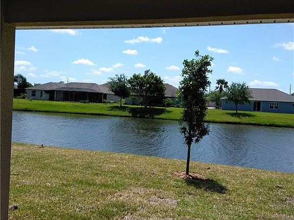 3rd image of 1314 Scarlet Oak Cir