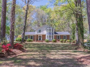 1115 Valley Rd, South Hill, VA 23970