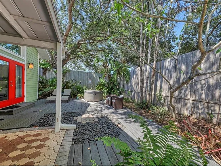 3521 Almeria Ave — Photo 24