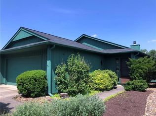 13497 Sun Crest Ct, Strongsville, OH