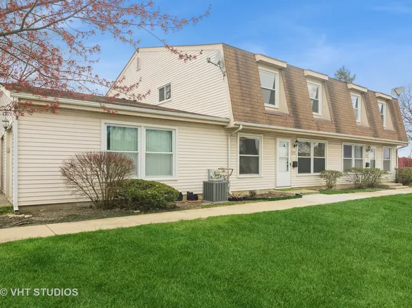 1687 Queensbury Cir Unit 5884, Hoffman Estates, IL 60169