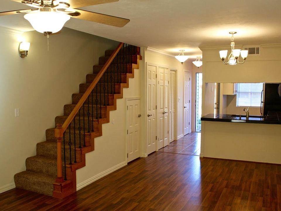 1st image of 1519 N Leverett Ave