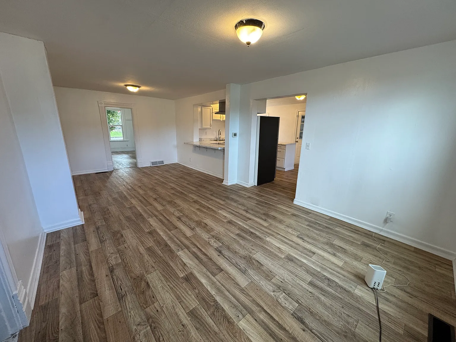 3 bed, 2000 sqft, $2,780 — Photo 4
