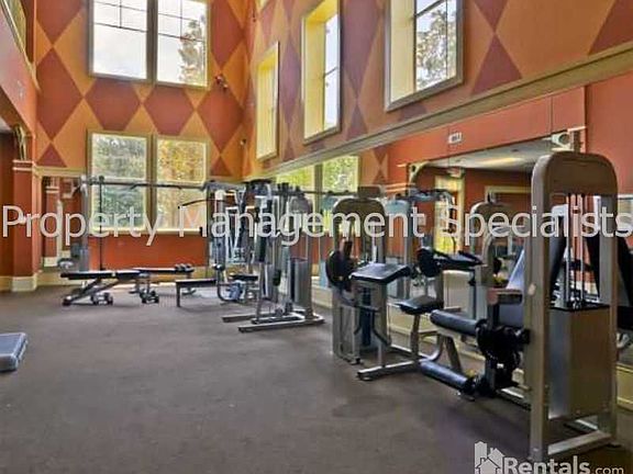 5th image of 174 Villa Di Este 200 Ter