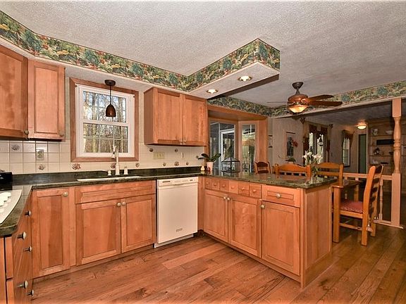 5th image of 8854 E Pilgrim Dr