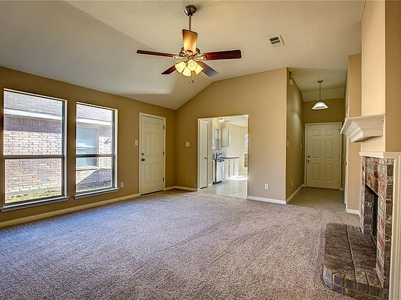 5th image of 808 Cooper Ln