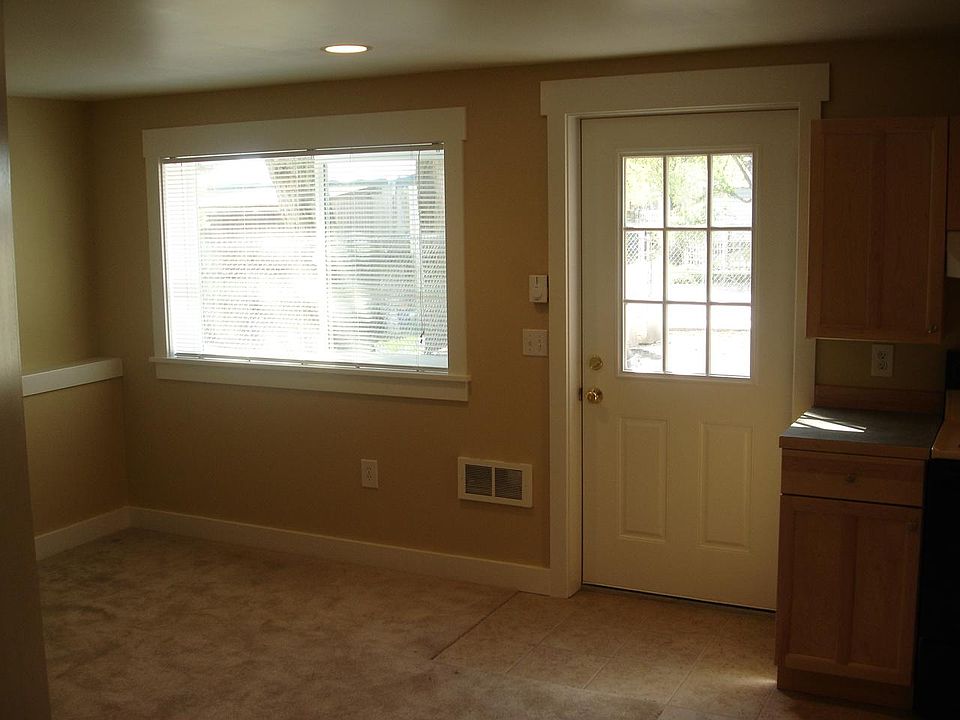 2nd image of 7531 11th Ave NE APT C