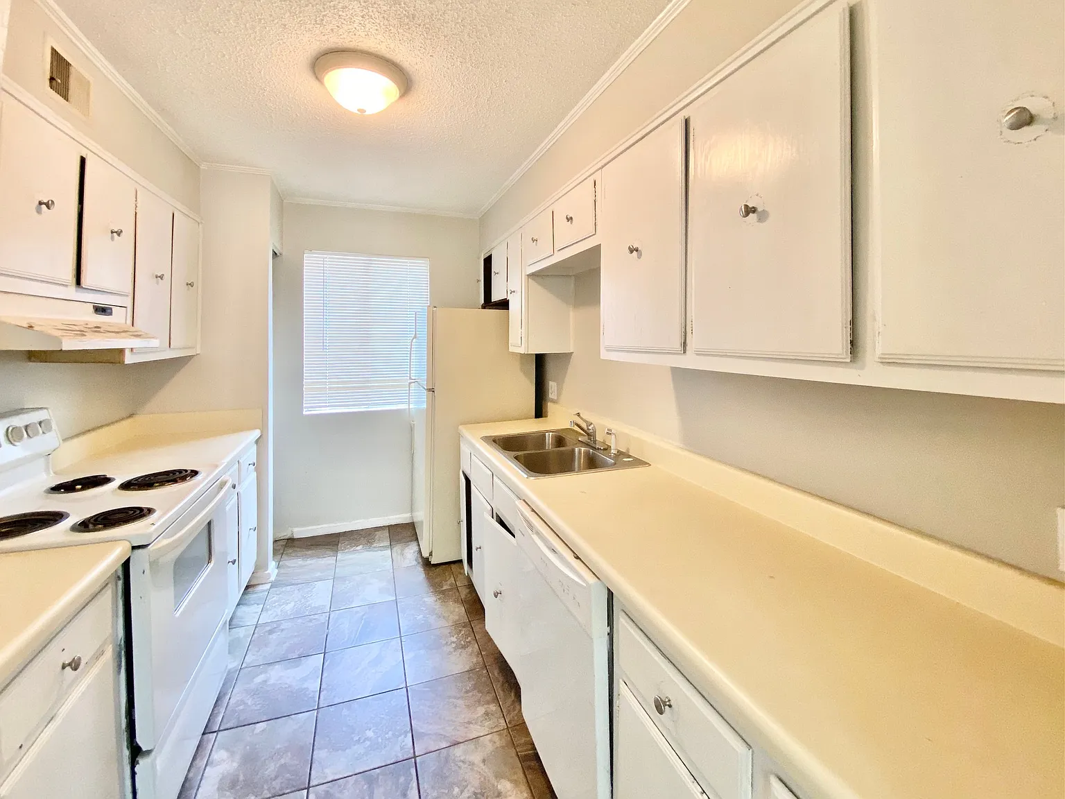 1208 Bush River B5 - 1 — Photo 4