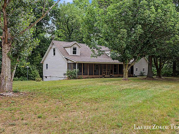 2nd image of 9202 Oriole Dr