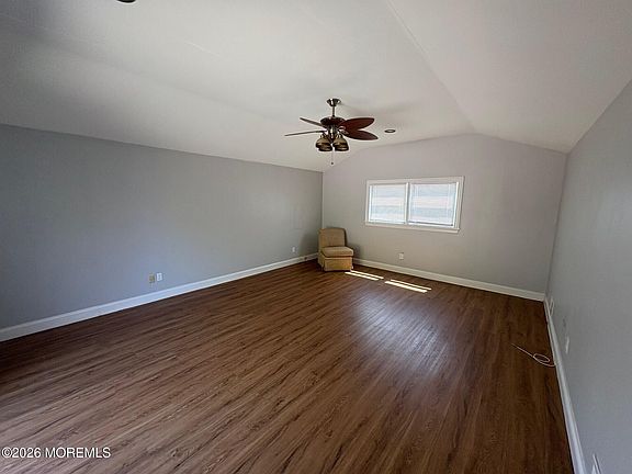 5th image of 15 Saint James Place
