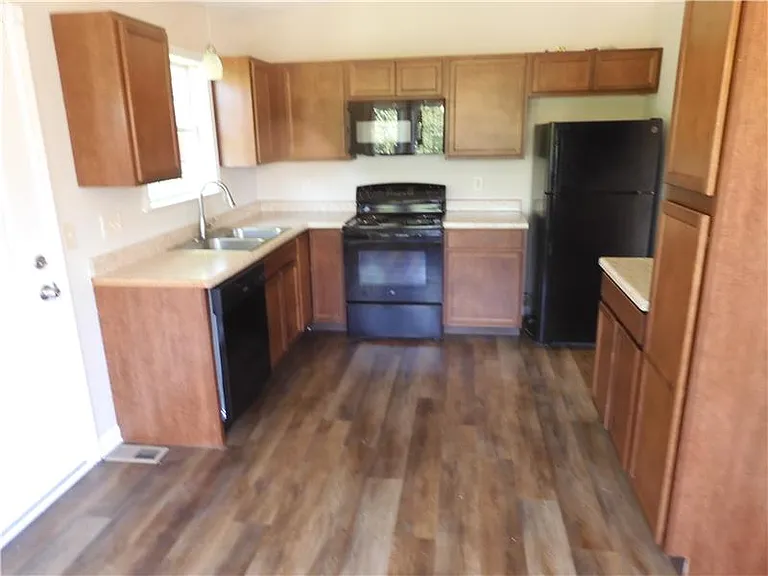 7222 Isaac Ln — Photo 12
