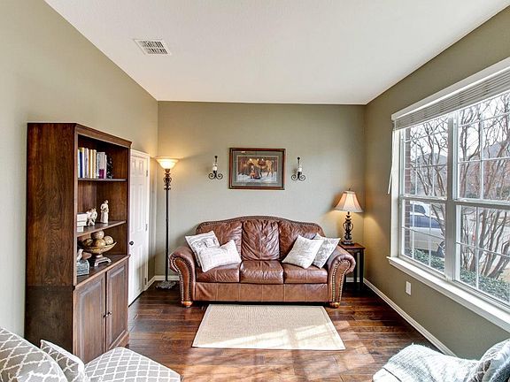 3rd image of 5133 Postwood Dr