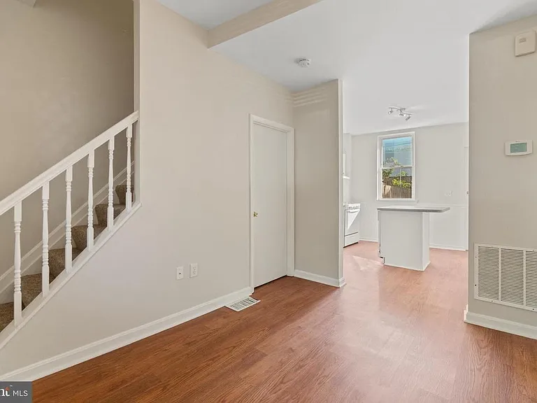 3449 Hickory Ave — Photo 4