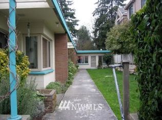 4038 NE 55th St, Seattle, WA 98105
