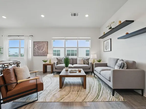 2054 Luzon Ln Unit 3, Chula Vista, CA 91915