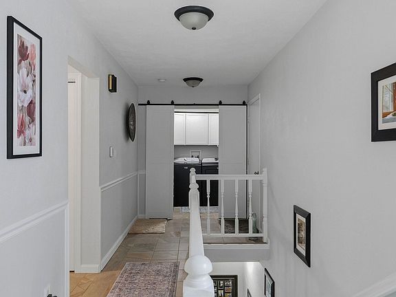 5th image of 917 23rd Ave #5