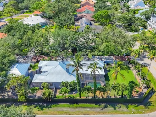 4505 Camino Real, Sarasota, FL 34231