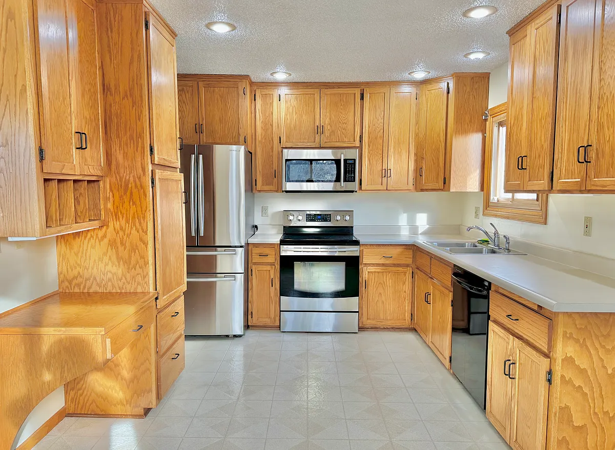Building Photo - 7701 Countryside Dr