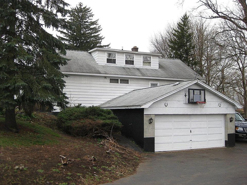 Side view with garage
