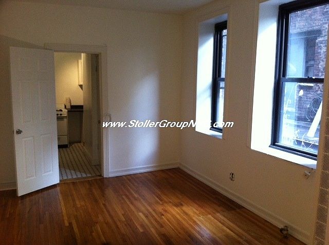 1st image of 202 Thompson St APT 1