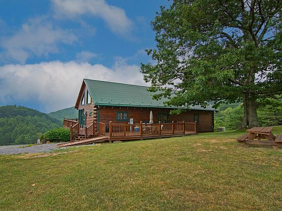5th image of 1571 Green Valley Rd
