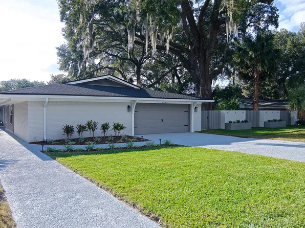 6776 La Loma Dr, Jacksonville, FL 32217