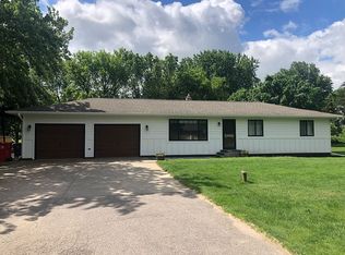 1910 Parkview Rd NE, Alexandria, MN 56308