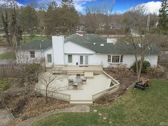2nd image of 7570 Yankee St