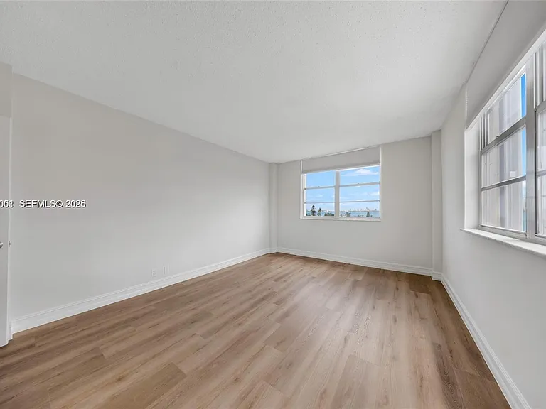 1455 N Treasure Dr #7J — Photo 19