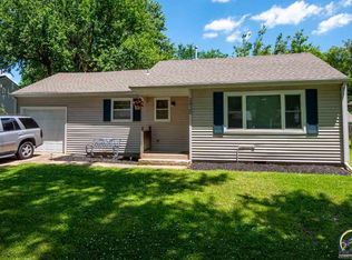 2420 SW Duncan Dr, Topeka, KS 66614