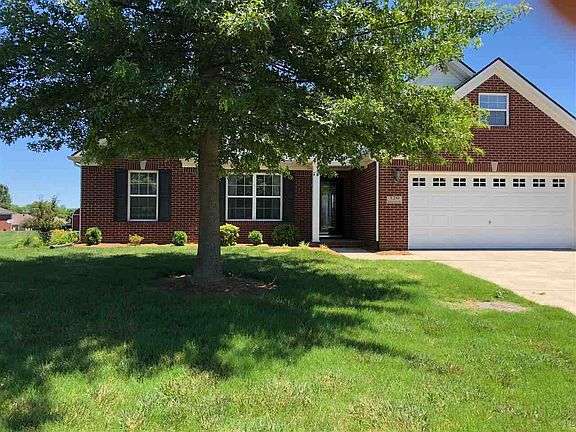 3rd image of 320 Monarchos Ln