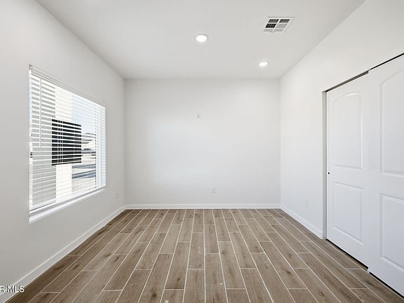 5th image of 9740 Calle Cancun St