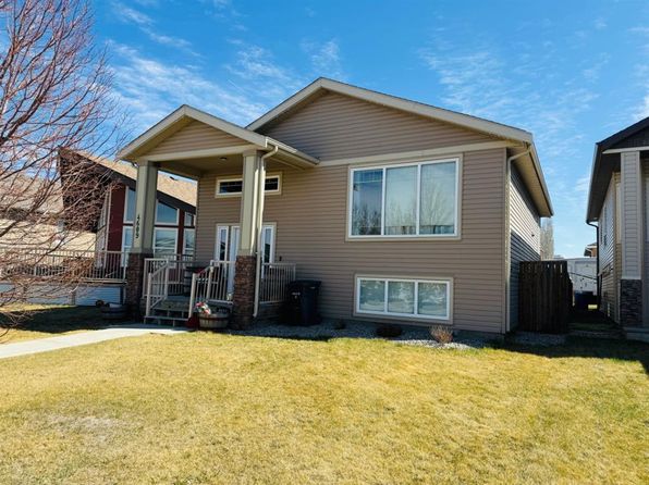 4609 W 6th St, Coalhurst, AB T0L 0V2
