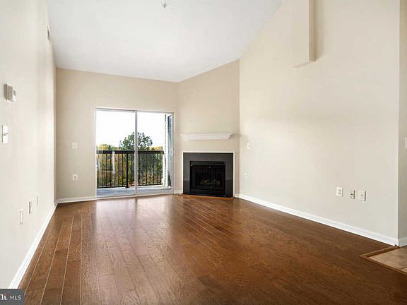 3rd image of 11321 Aristotle Dr #3-402