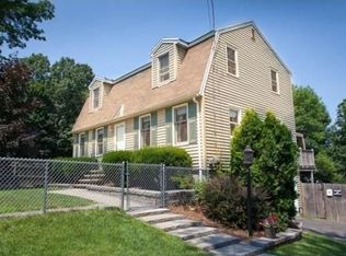 45 Beacon St, Lowell, MA 01850