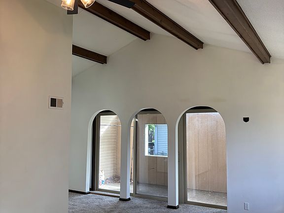 4th image of 3605 S 112th St