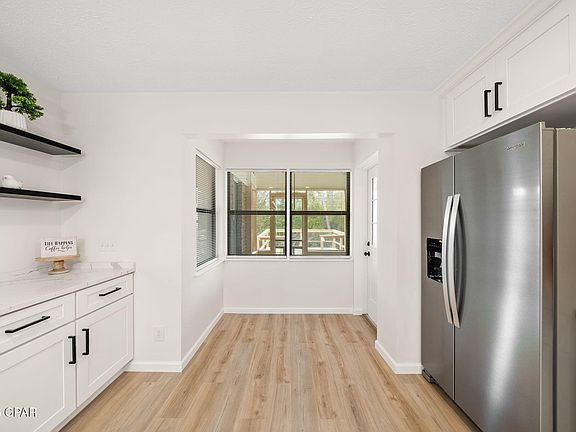 4th image of 1211 Tuscany Rd