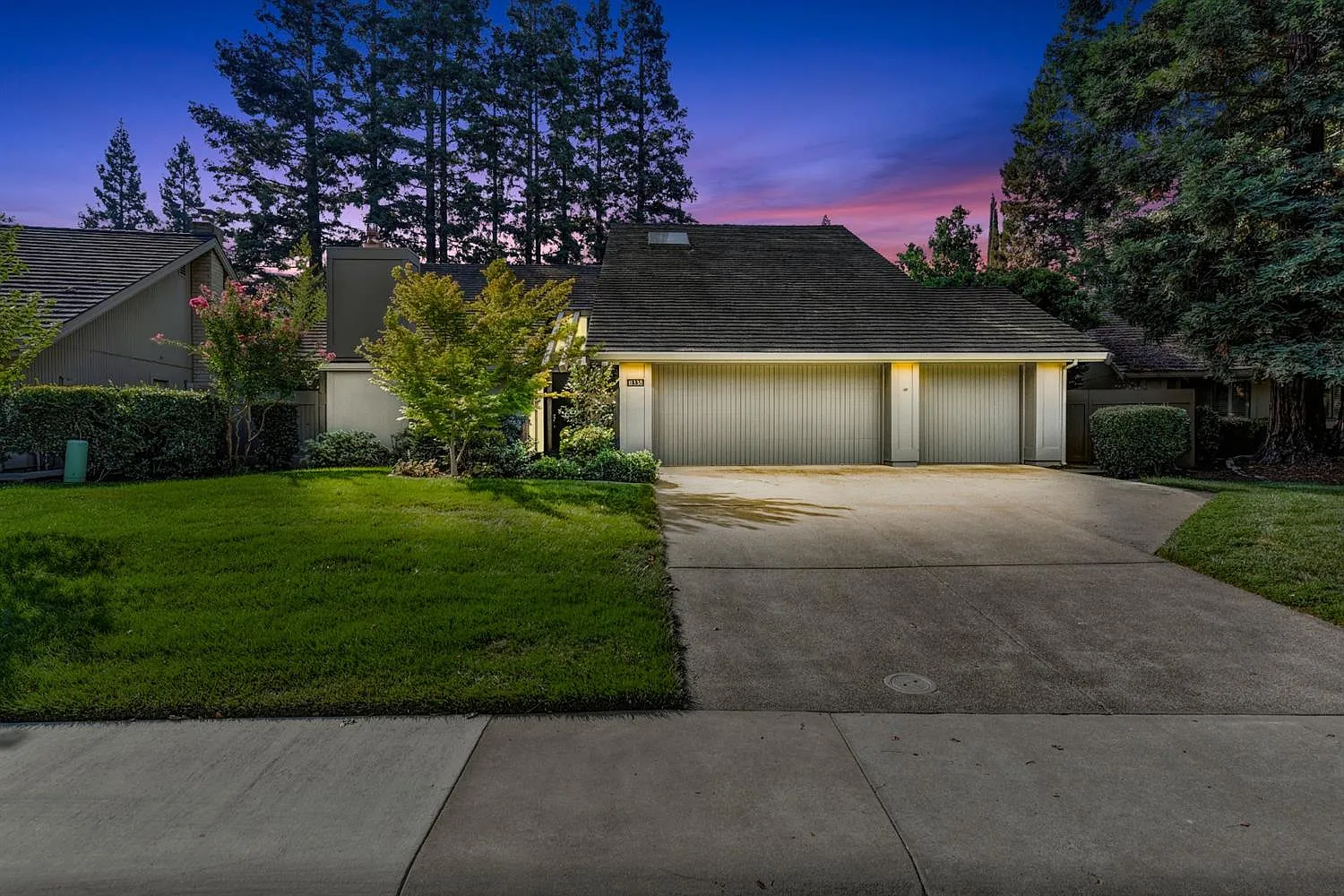 11338 Sutters Fort Way photo 1