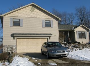 2021 N Sandstone Rd, Jackson, MI 49201