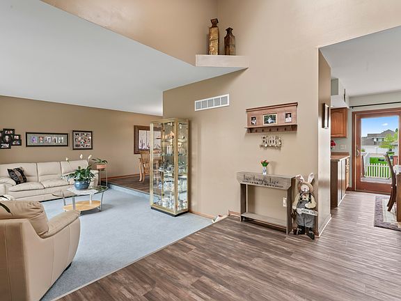 5th image of 4924 Pheasant Ct
