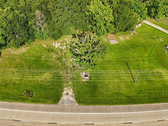 2nd image of 33803 Highway 96 S
