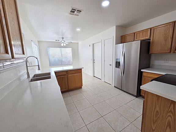 4th image of 10023 N 94th Ln