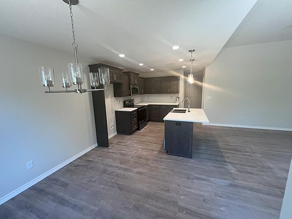 3rd image of 4377 W Skyler Drive