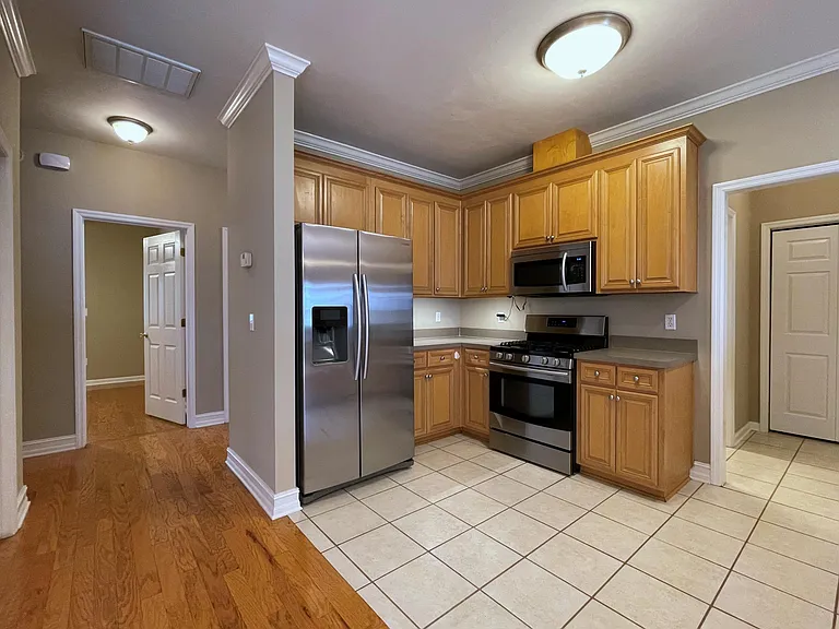 2868 Braddock Ct — Photo 6